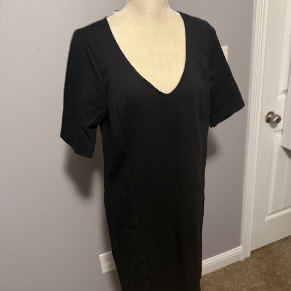 Torrid Elegant Black V-Neck slide split Dress